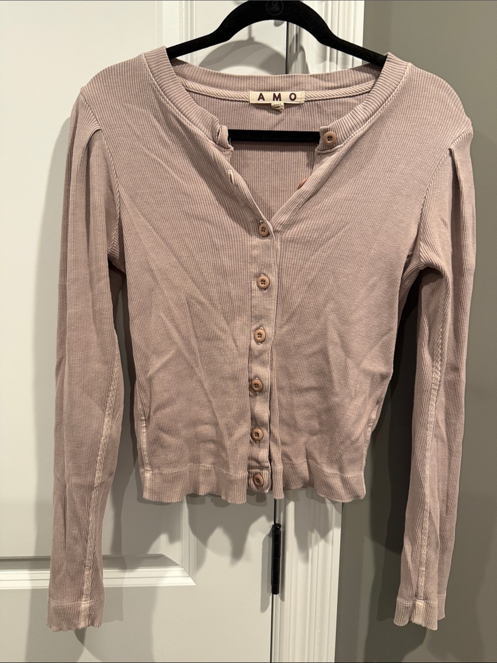 AMO Ribbed Button-Front Long Sleeve Top in Mauve